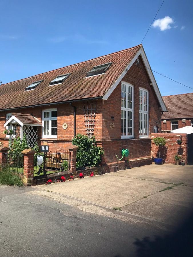 لونغ ميلفورد St.Catherine'S Cottage, The Old School House المظهر الخارجي الصورة